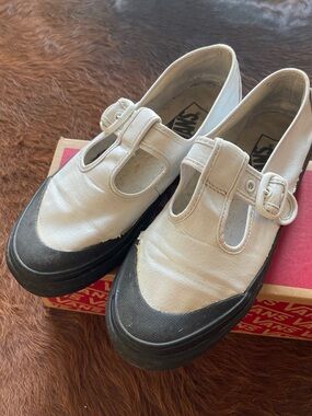 Vans White Canvas Mary Jane Sneakers